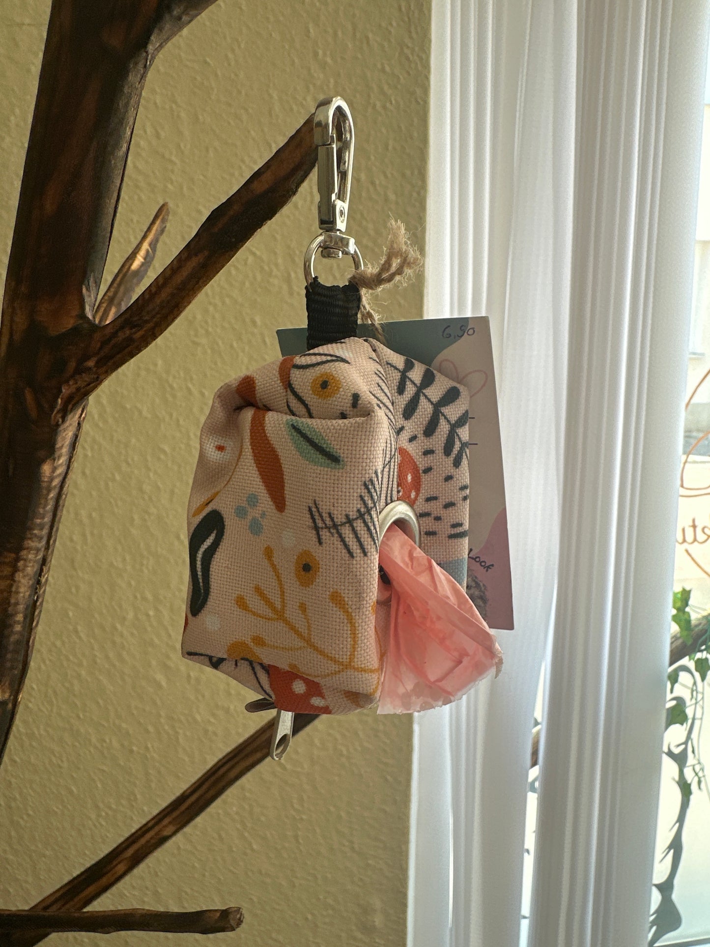 Kotbeutelspender in verschiedenen Designs